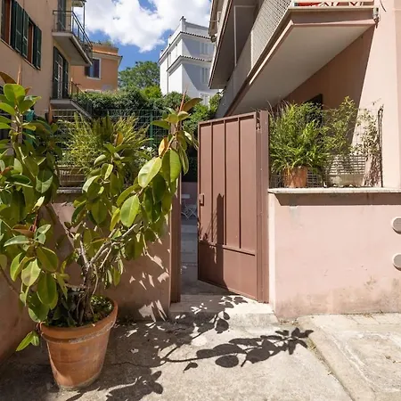 Paolina Garden Flat 4pp